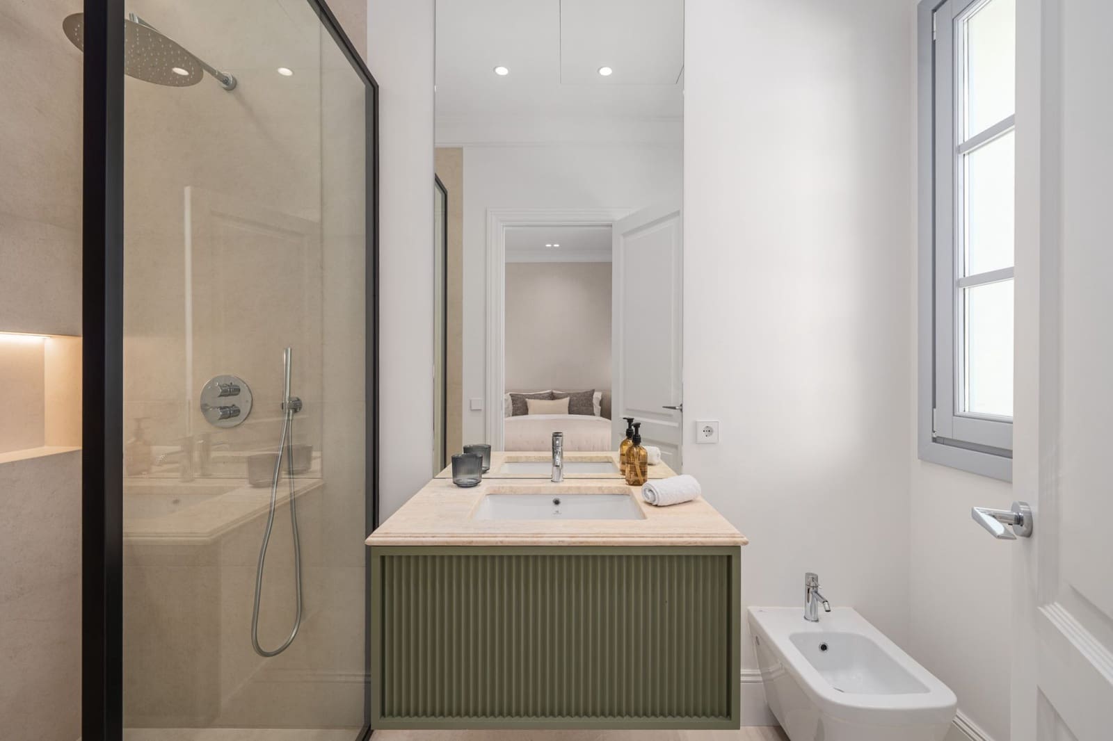 4 sypialnia Willa na sprzedaż w Marbella z basenem garażem - 4 595 000 € (Ref: 9468290)