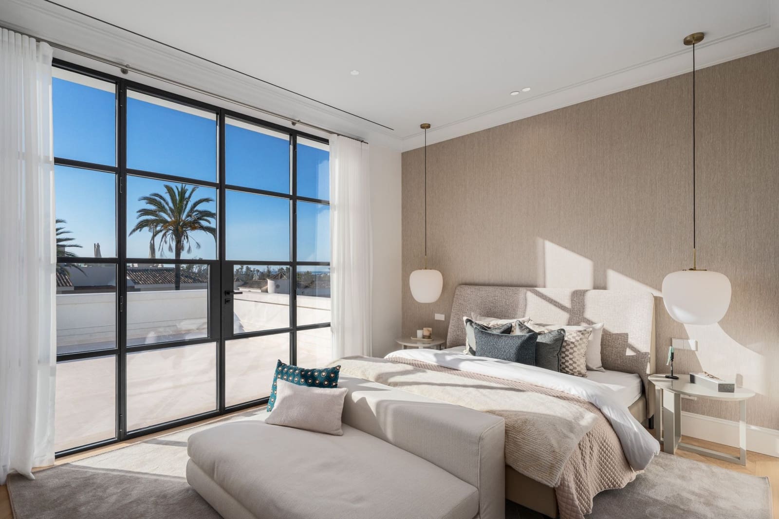 4 sypialnia Willa na sprzedaż w Marbella z basenem garażem - 4 595 000 € (Ref: 9468290)