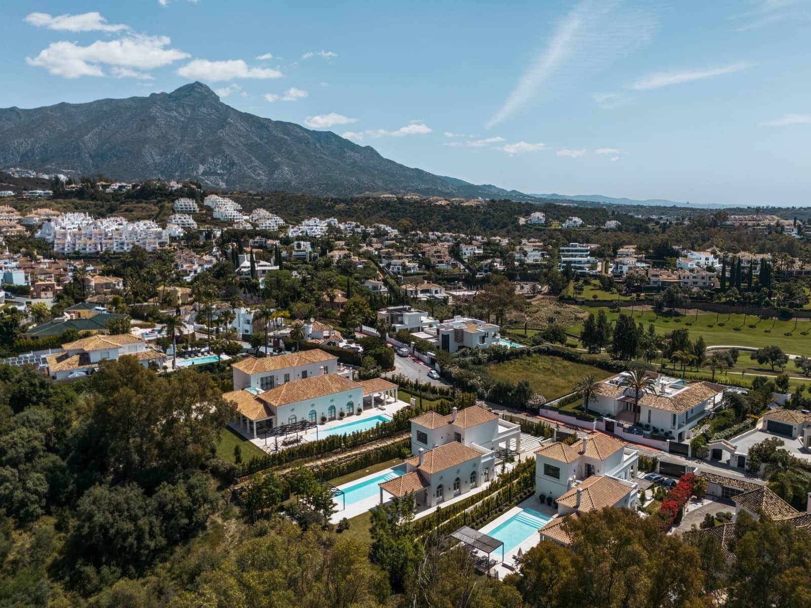 4 sypialnia Willa na sprzedaż w Marbella z basenem garażem - 4 595 000 € (Ref: 9468290)
