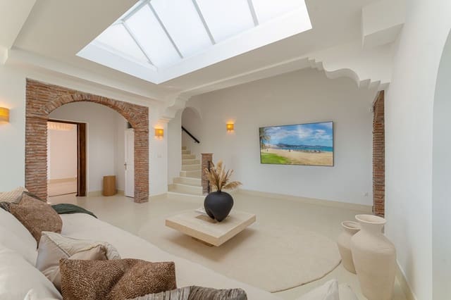 6 sypialnia Willa na sprzedaż w El Madroñal, Benahavís z basenem garażem - 2 995 000 € (Ref: 9468291)