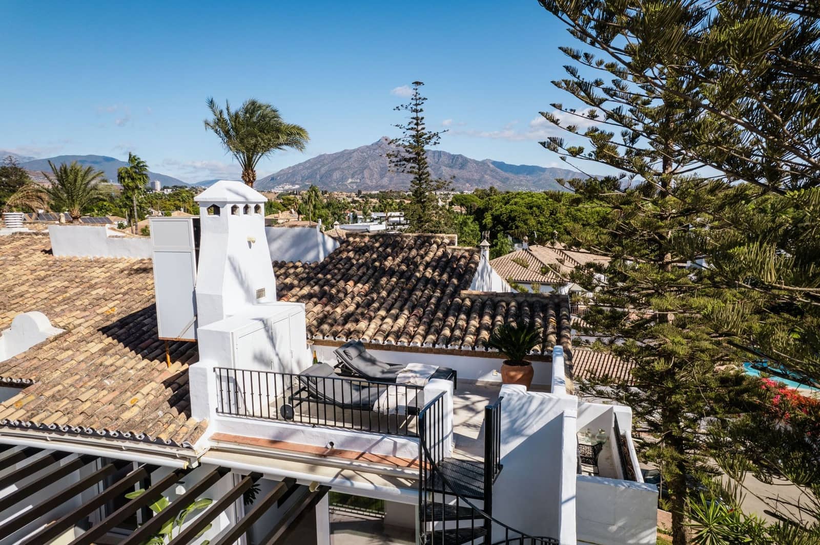 3 soverom Penthouse til salgs i San Pedro de Alcantara med svømmebasseng garasje - € 2 495 000 (Ref: 9468292)