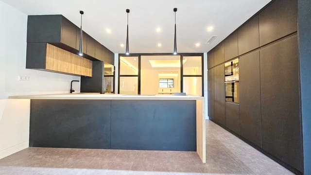 Apartamento de 1 habitación en Marbella en venta con piscina - 392.000 € (Ref: 9472786)