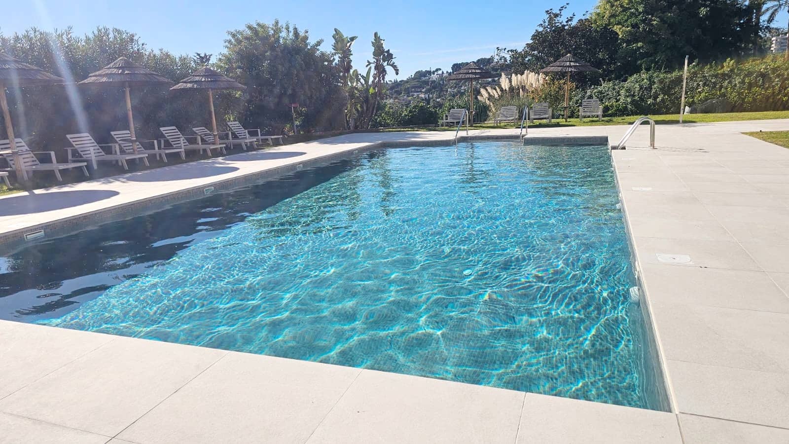 Apartamento de 1 habitación en Marbella en venta con piscina - 392.000 € (Ref: 9472786)