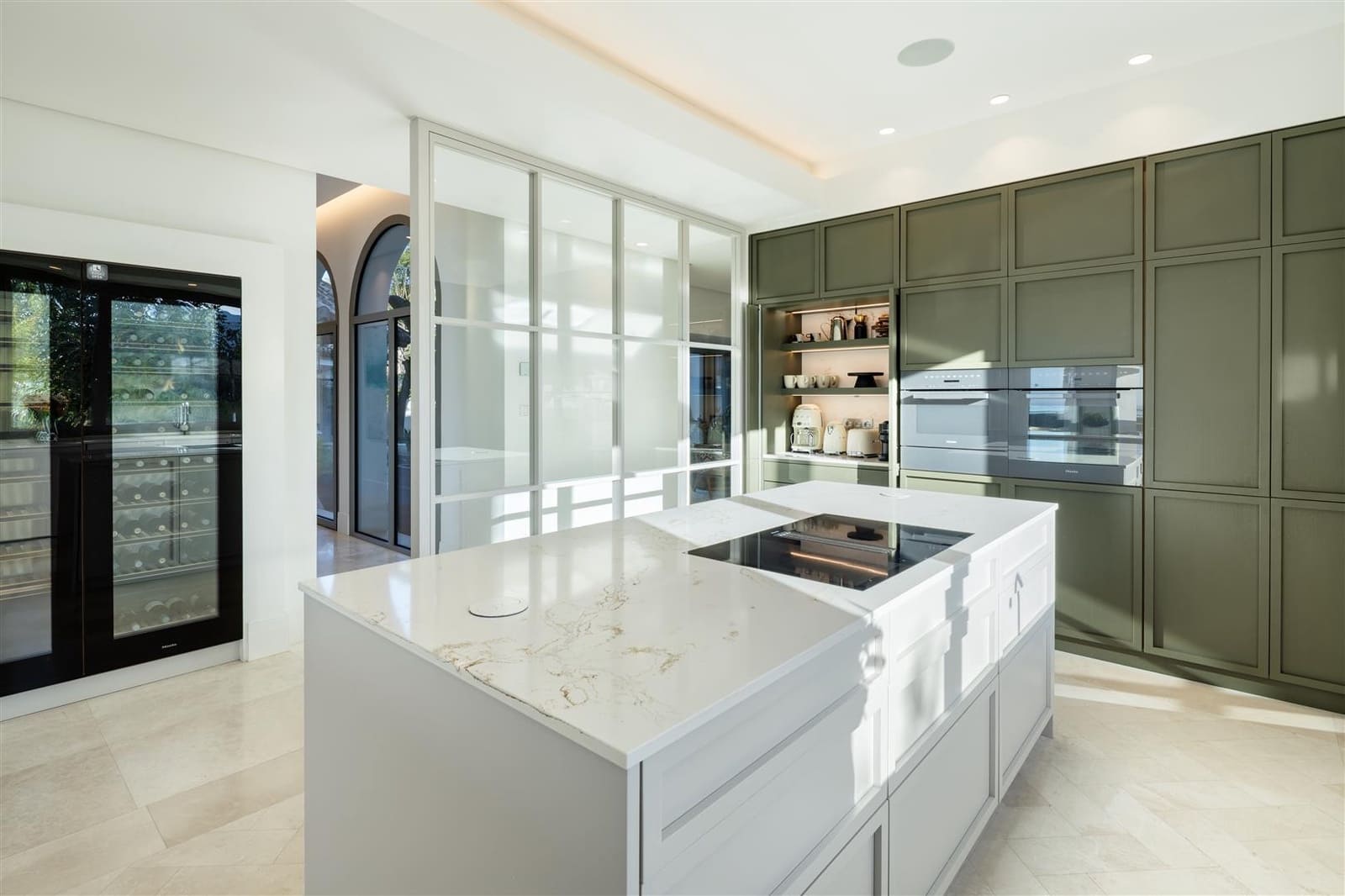 7 soveværelse Villa til salg i Monte Halcones med swimmingpool garage - € 10.800.000 (Ref: 9481008)