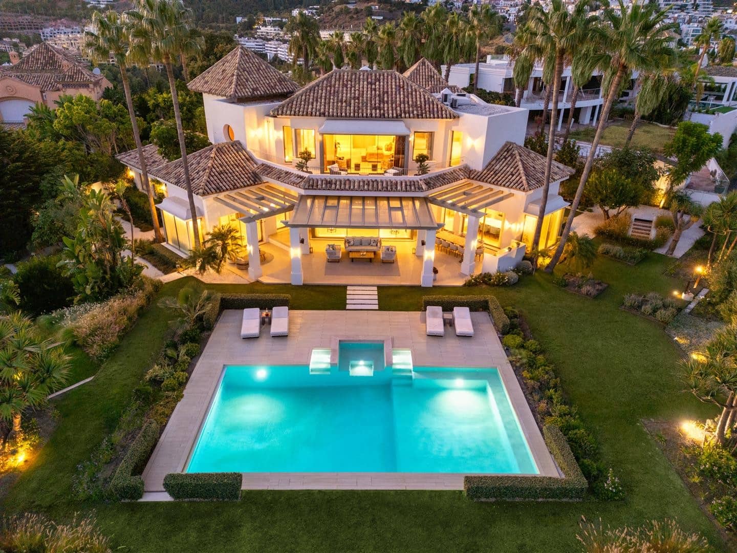 7 soveværelse Villa til salg i Monte Halcones med swimmingpool garage - € 10.800.000 (Ref: 9481008)