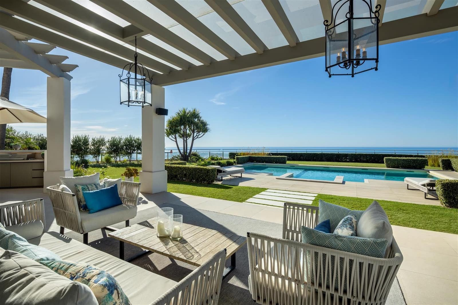 7 bedroom Villa for sale in Monte Halcones with pool garage - € 10,800,000 (Ref: 9481008)