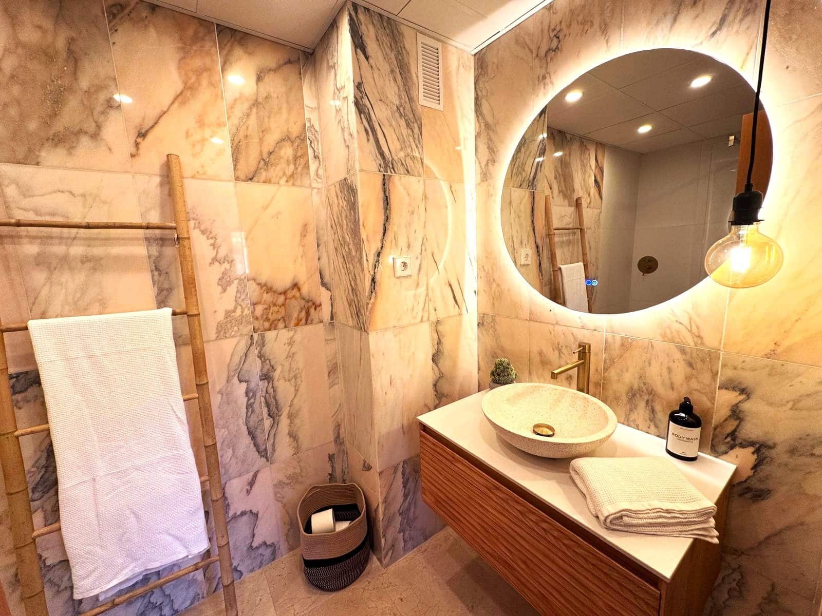 3 bedroom Apartment for sale in Mijas Costa with pool garage - € 435,000 (Ref: 9491171)