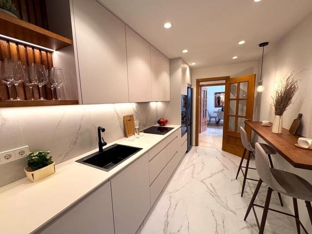 3 chambre Appartement à vendre à Mijas Costa, Mijas avec piscine garage - 435 000 € (Ref: 9491171)