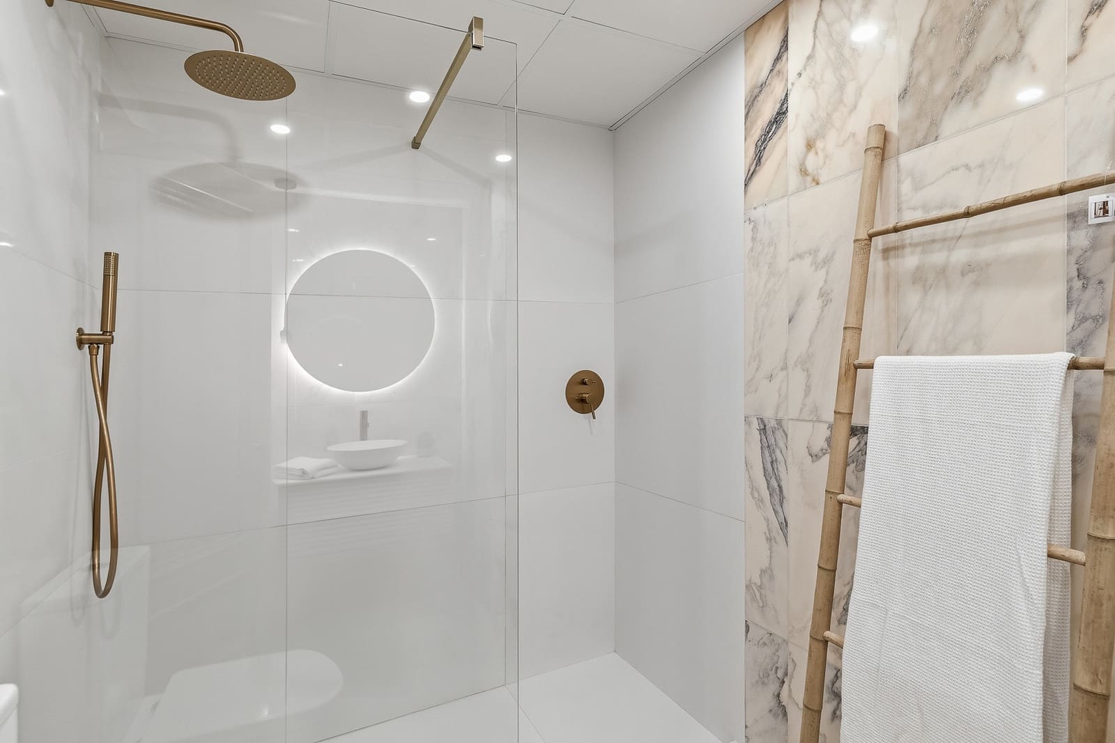 3 sovrum Lägenhet till salu i Mijas Costa med pool garage - 420 000 € (Ref: 9491171)