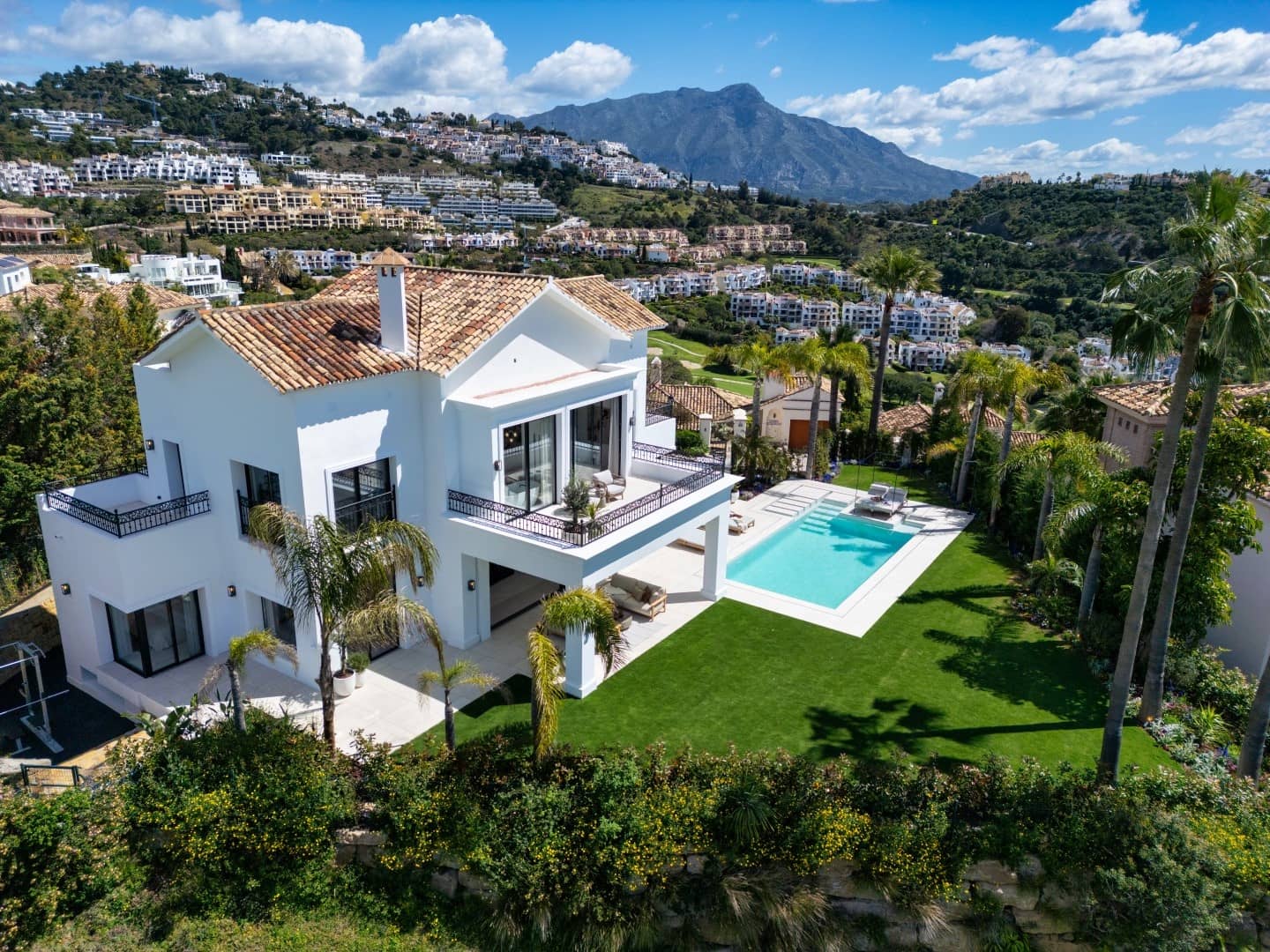 5 camera da letto Villa in vendita in Los Arqueros con piscina garage - 5.495.000 € (Rif: 9497082)