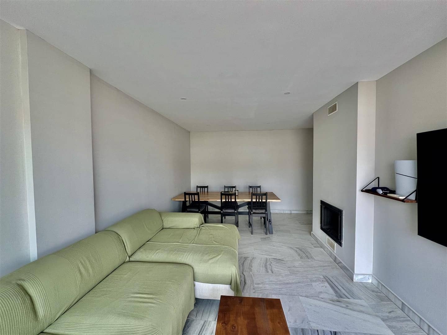 1 chambre Appartement à vendre à Benahavis avec piscine garage - 260 000 € (Ref: 9504164)