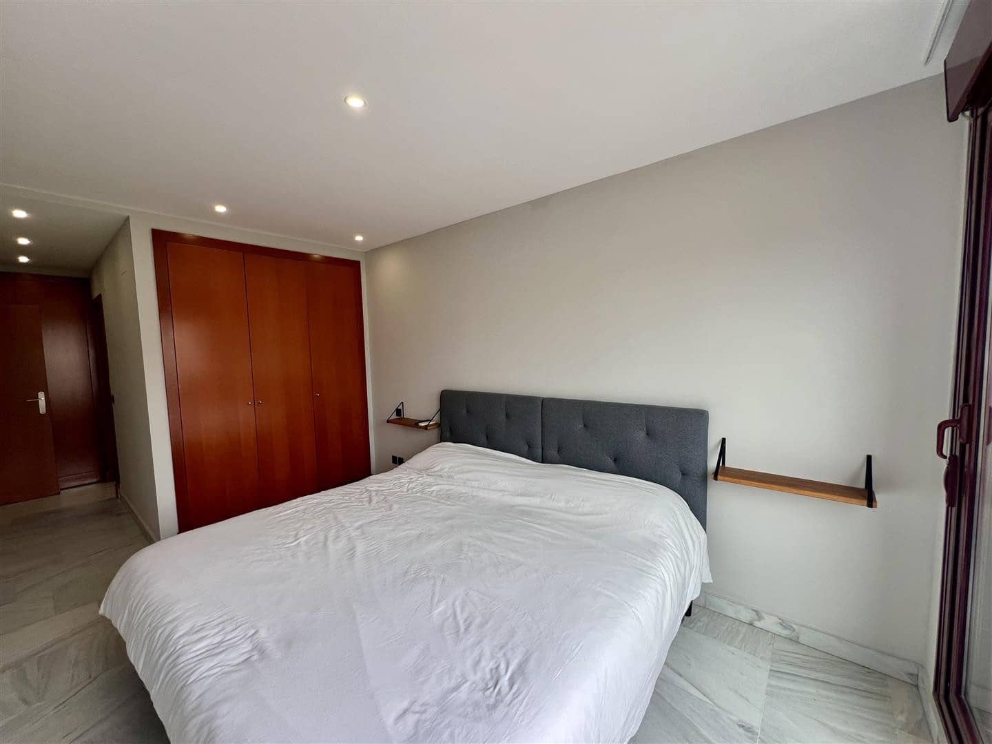 1 chambre Appartement à vendre à Benahavis avec piscine garage - 260 000 € (Ref: 9504164)