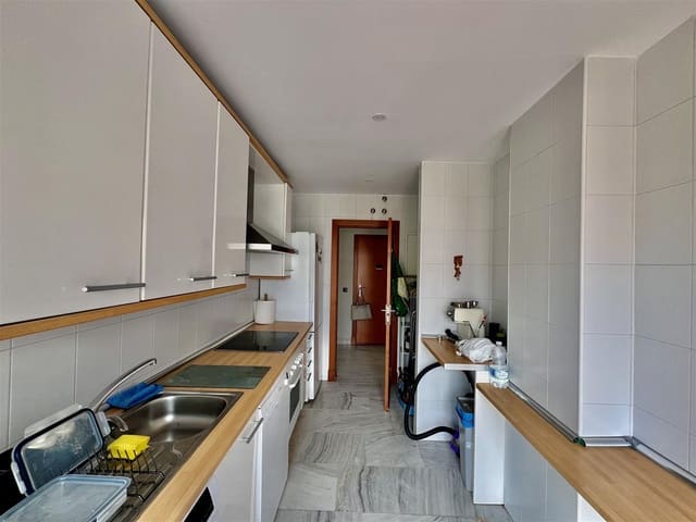 1 chambre Appartement à vendre à Benahavís avec piscine garage - 260 000 € (Ref: 9504164)