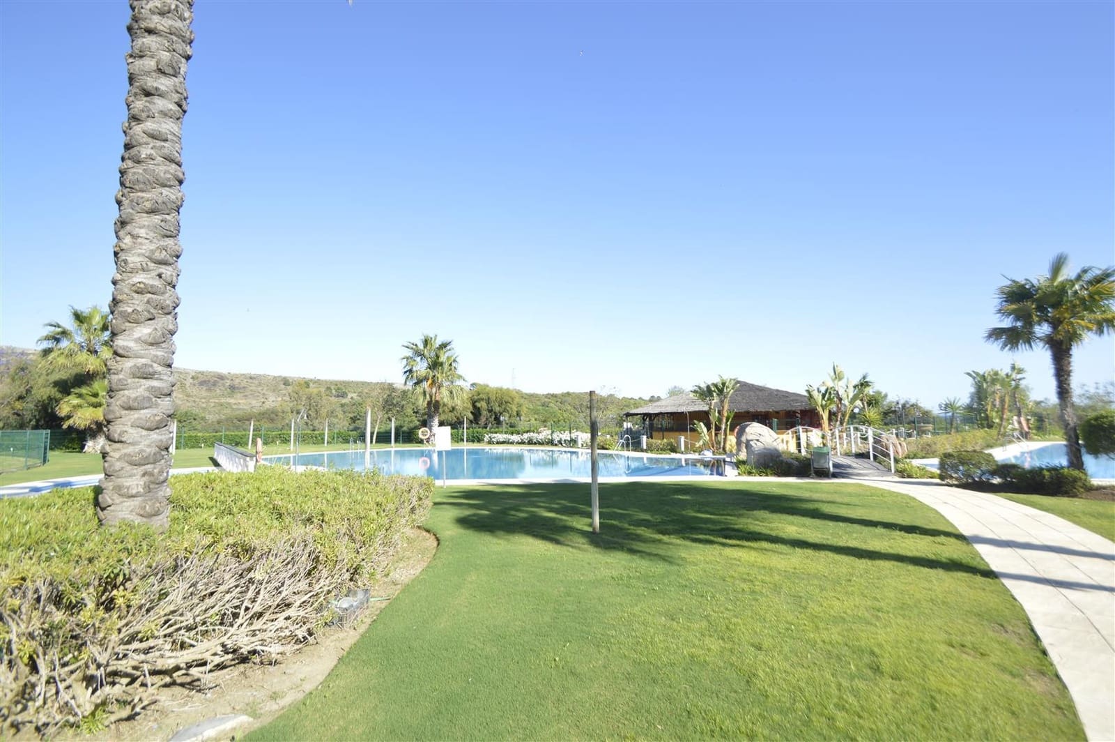 1 chambre Appartement à vendre à Benahavis avec piscine garage - 260 000 € (Ref: 9504164)