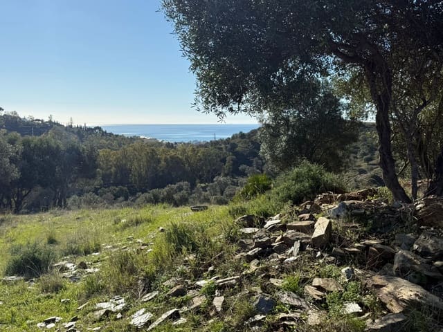 Building Plot for sale in La Cala de Mijas, Mijas - € 2,400,000 (Ref: 9508653)