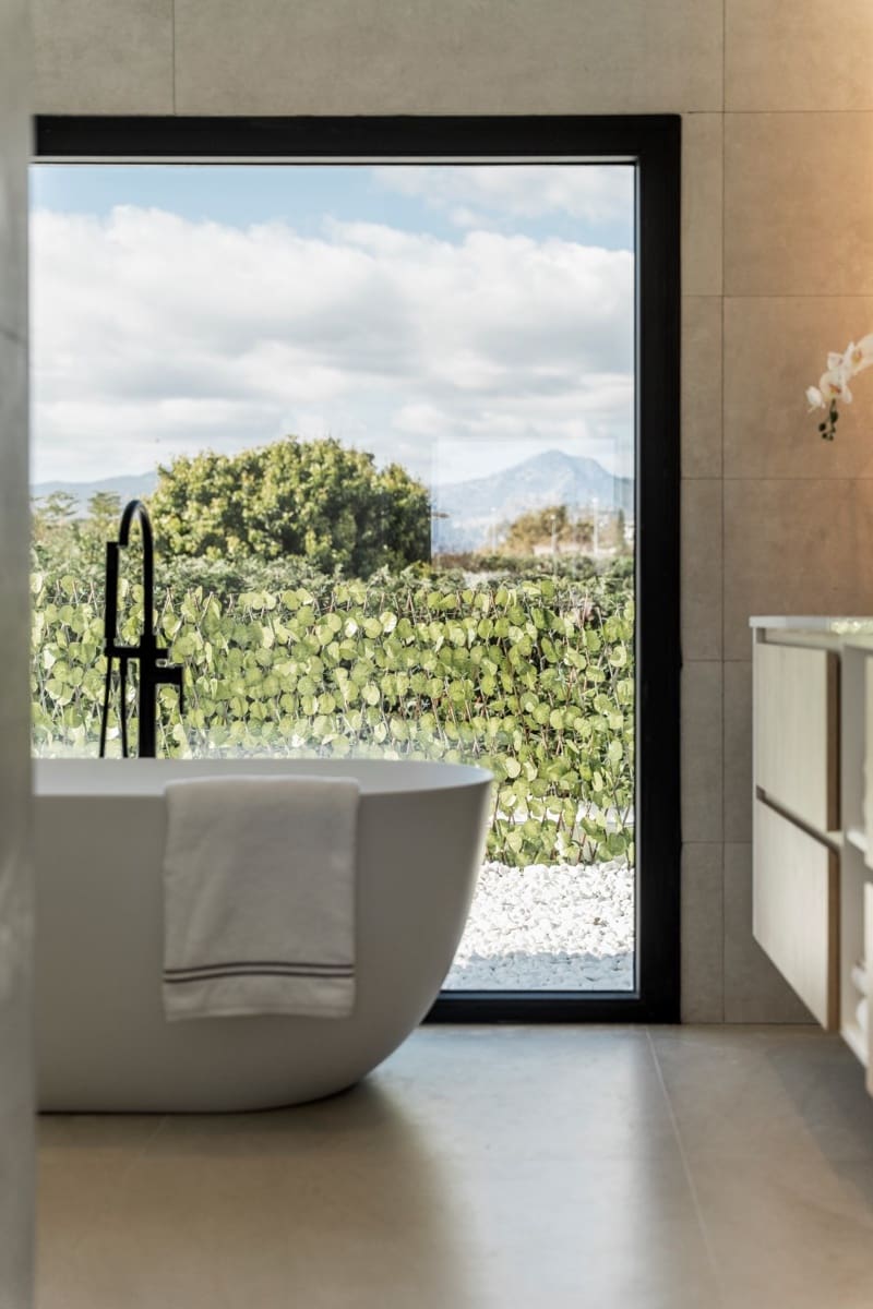 5 bedroom Villa for sale in San Pedro de Alcantara with pool garage - € 2,500,000 (Ref: 9524097)