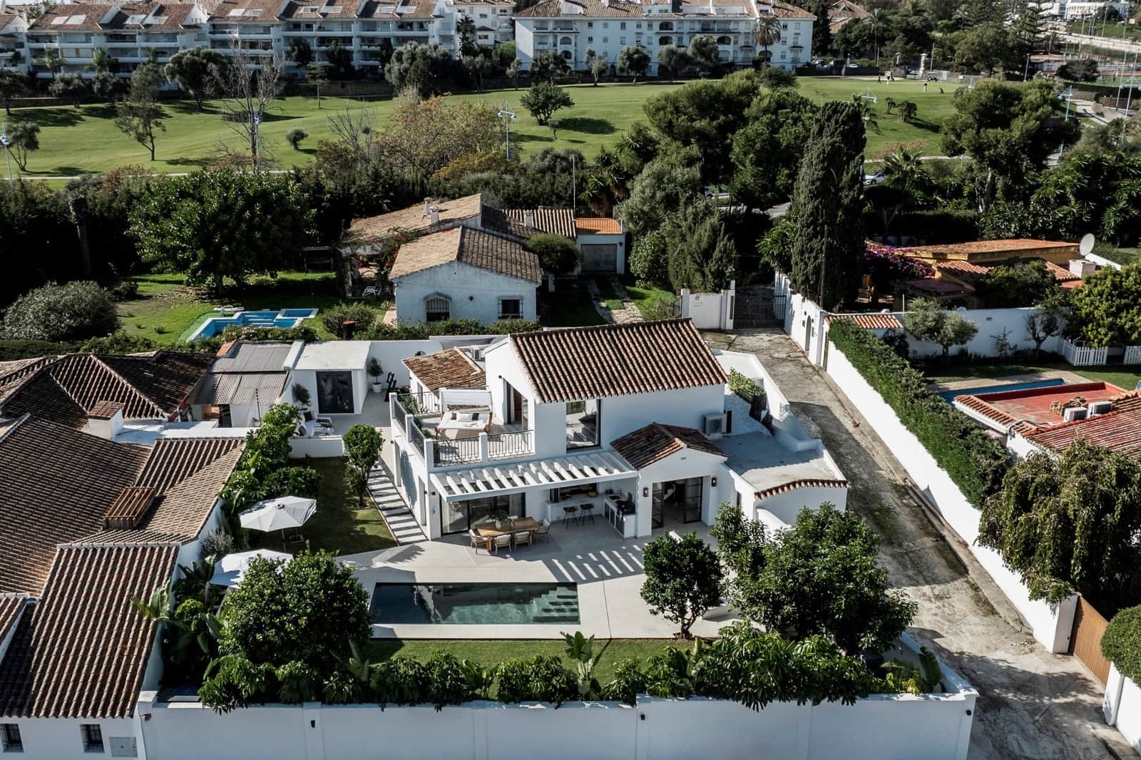5 sypialnia Willa na sprzedaż w San Pedro de Alcantara z basenem garażem - 2 500 000 € (Ref: 9524097)