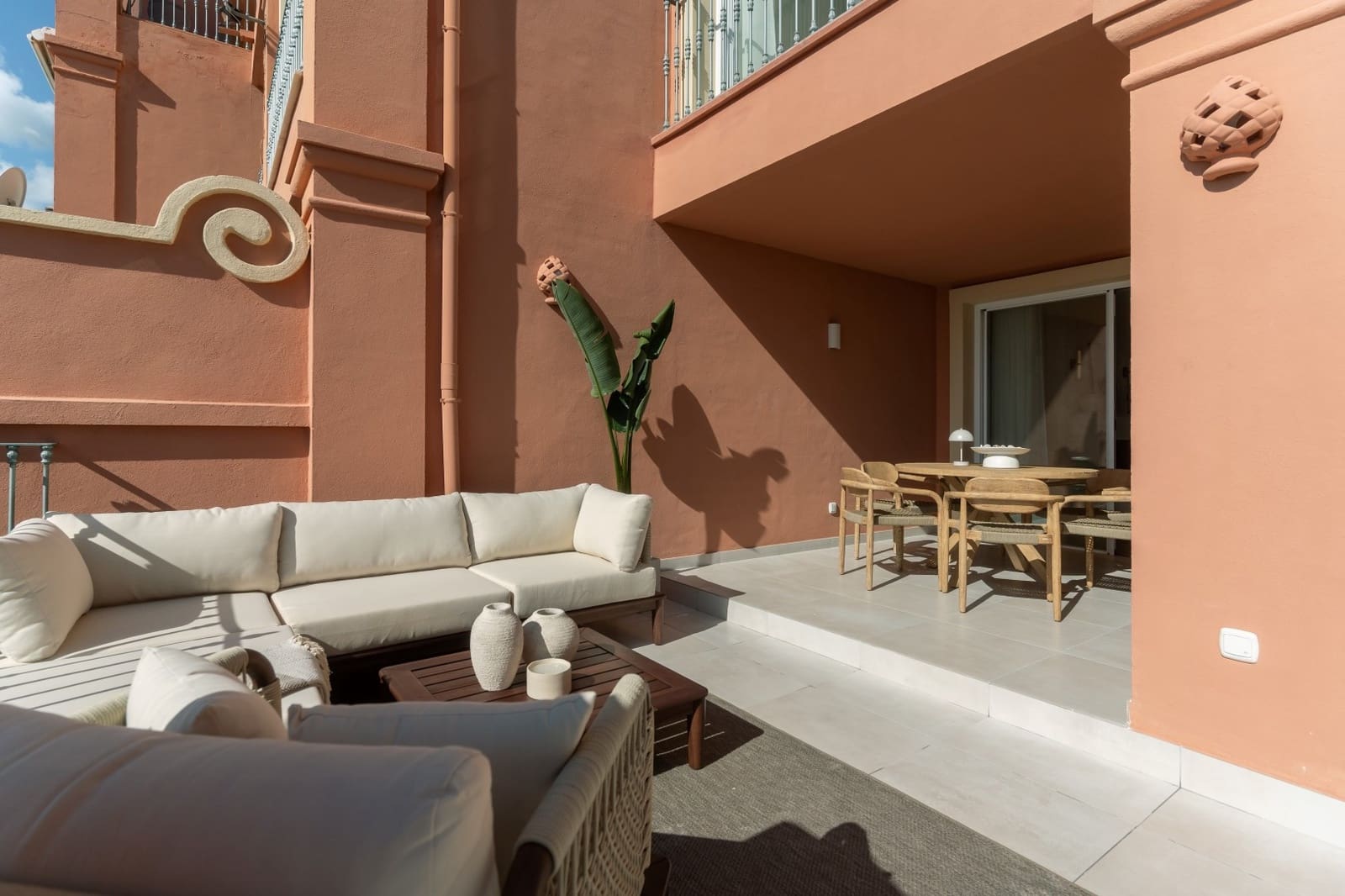 4 bedroom Townhouse for sale in Monte Halcones with pool garage - € 1,195,000 (Ref: 9533462)