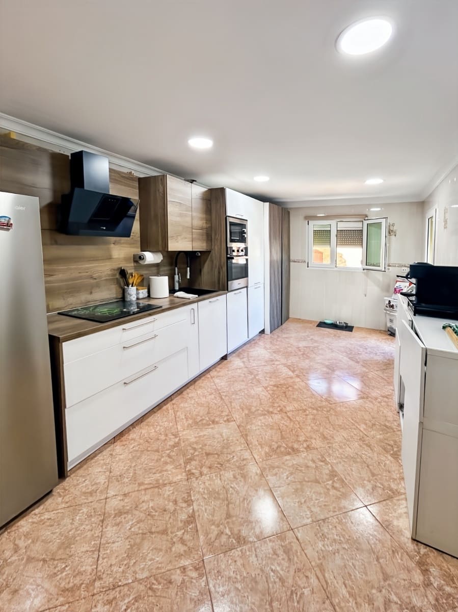 5 chambre Villa/Maison Semi-Mitoyenne à vendre à Alhaurin de la Torre avec piscine garage - 590 000 € (Ref: 9540941)