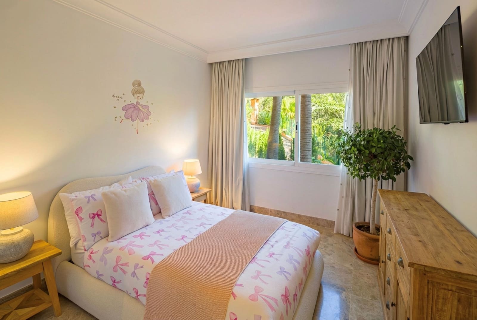 4 sovrum Lägenhet till salu i Marbella med pool garage - 895 000 € (Ref: 9551190)