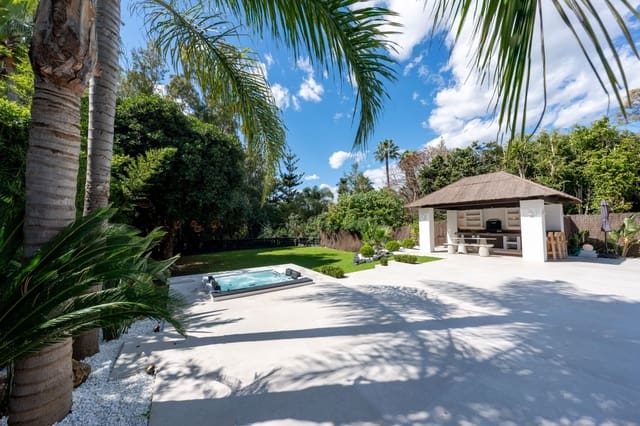 5 slaapkamer Villa te koop in Nueva Andalucia, Marbella met zwembad garage - € 4.290.000 (Ref: 9551191)