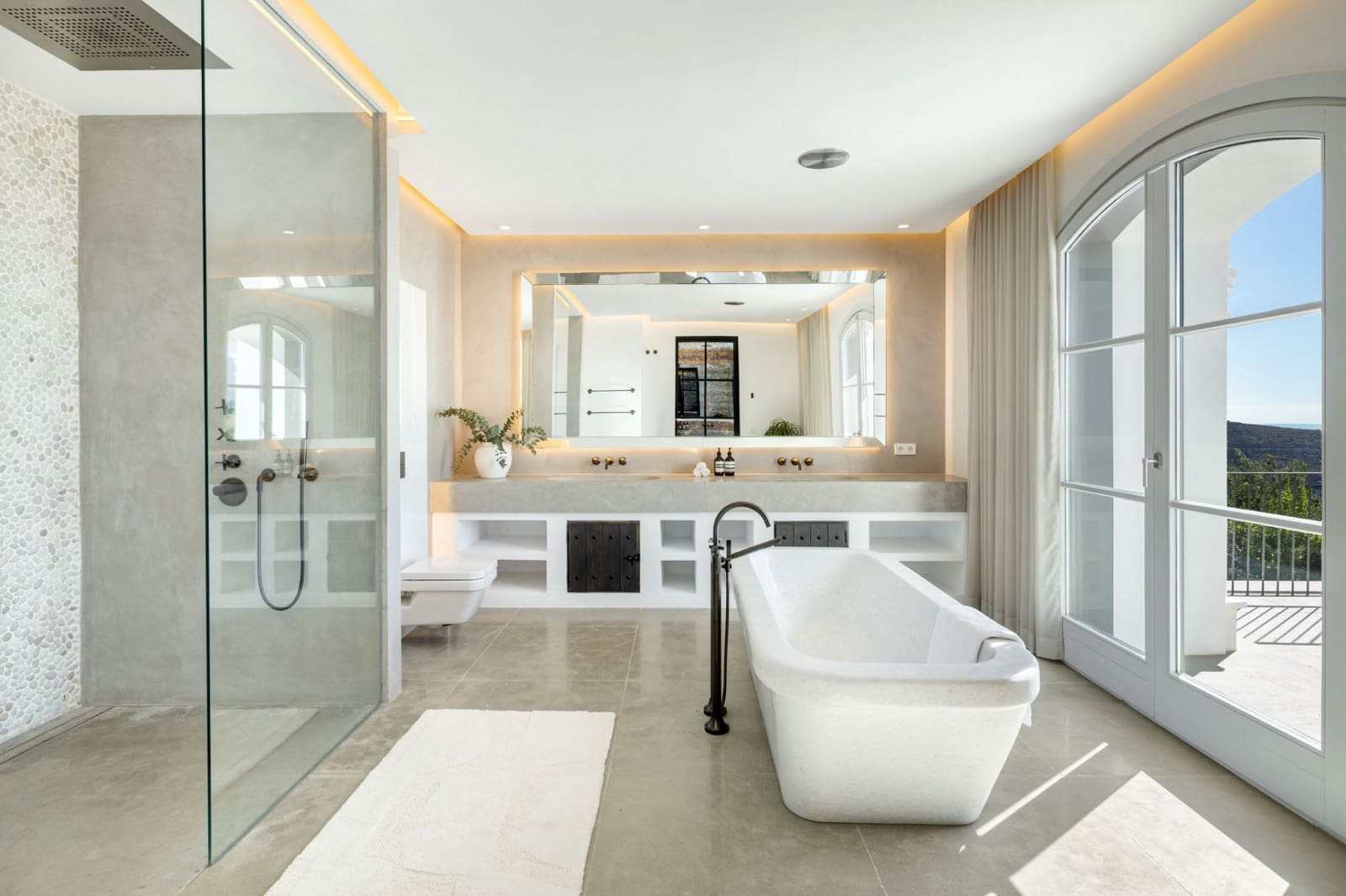 7 makuuhuone Huvila myytävänä paikassa Benahavis mukana uima-altaan 
autotalli - 10 700 000 € (Ref: 9557777)