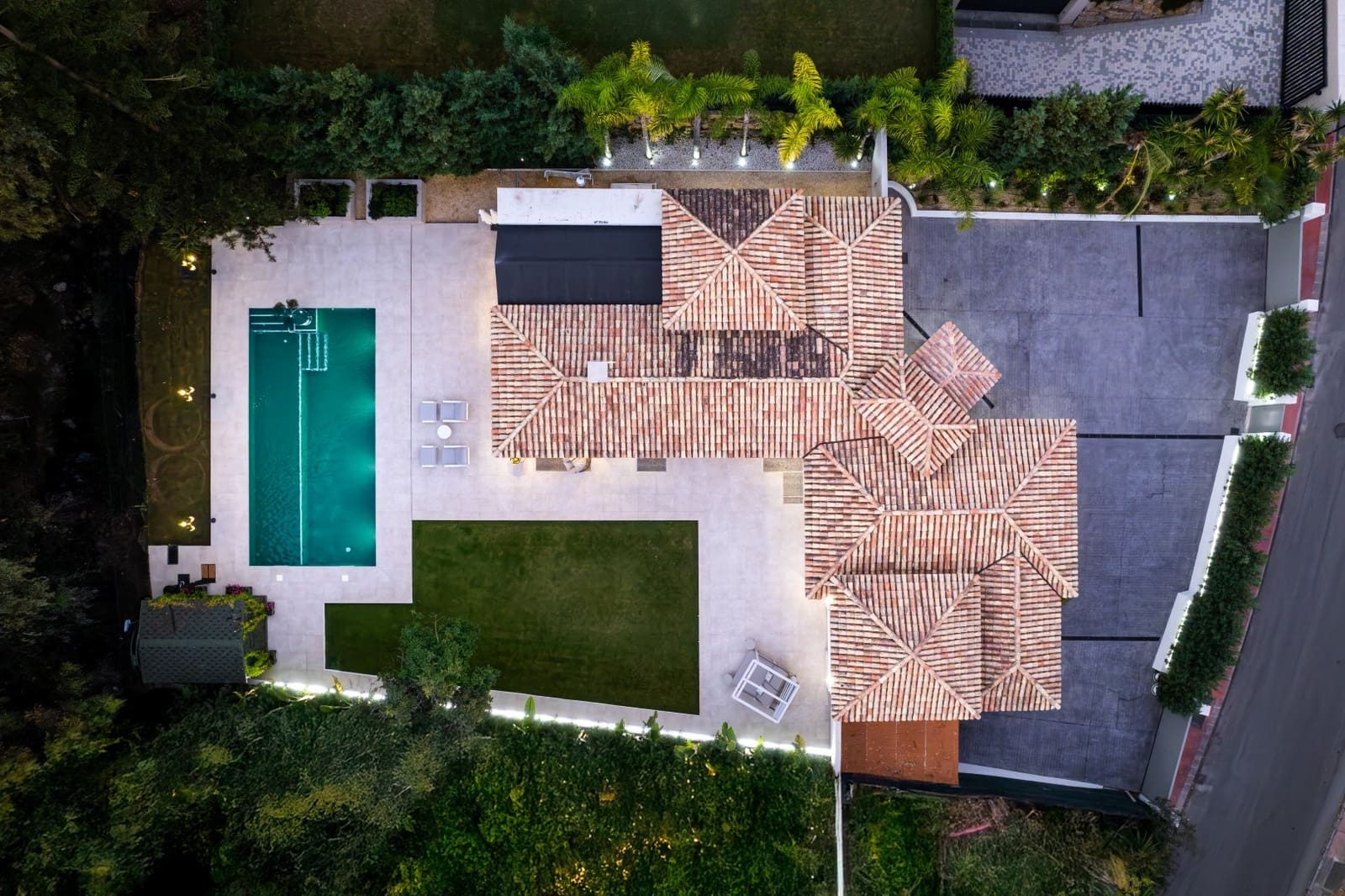 5 soveværelse Villa til salg i Marbella med swimmingpool garage - € 4.950.000 (Ref: 9561565)