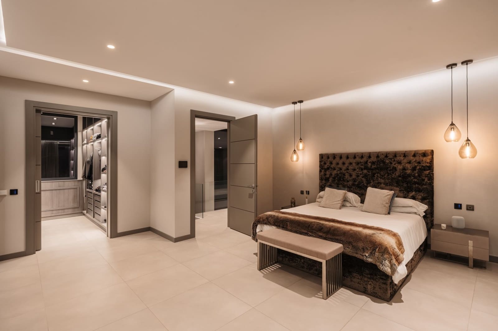 5 sypialnia Willa na sprzedaż w El Madronal z basenem garażem - 6 495 000 € (Ref: 9561566)
