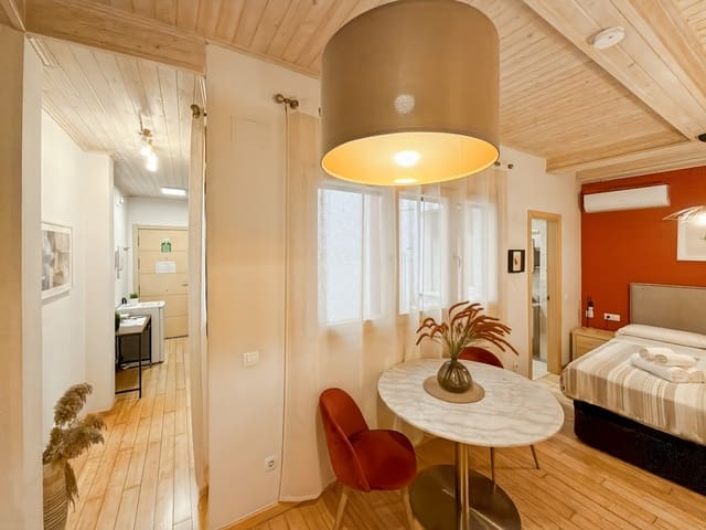 Studio till salu i Málaga stad - 228 000 € (Ref: 9574414)