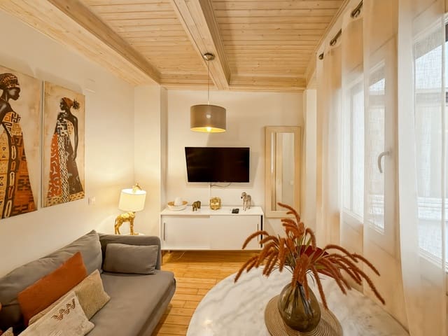 Studio till salu i Málaga stad - 228 000 € (Ref: 9574414)