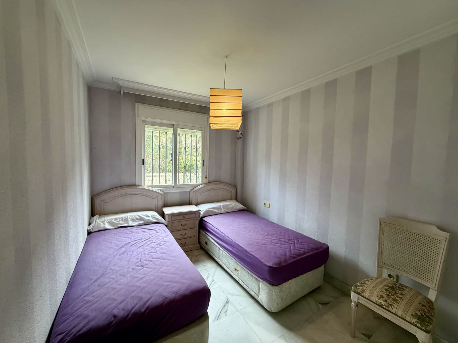3 bedroom Apartment for sale in Marbella with pool - € 450,000 (Ref: 9590970)