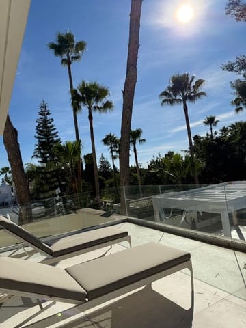 5 Zimmer Villa zu verkaufen in Marbella mit Pool Garage - 4.500.000 € (Ref: 9607933)