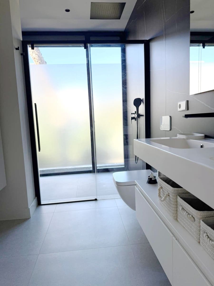 Chalet de 5 habitaciones en Marbella en venta con piscina garaje - 4.500.000 € (Ref: 9607933)