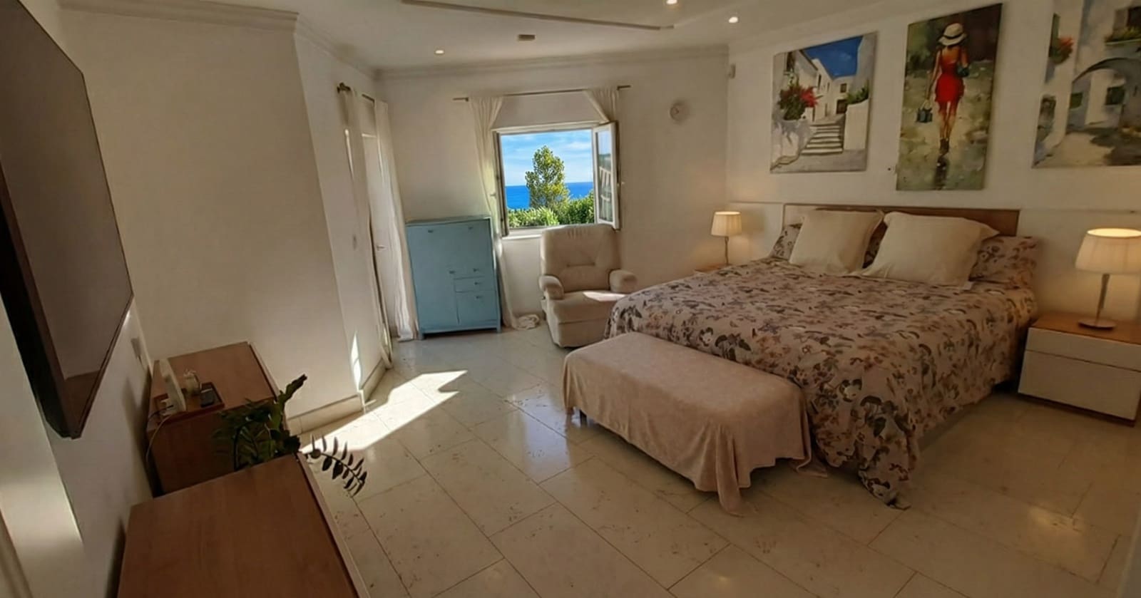 5 bedroom Villa for sale in Marbella with pool garage - € 1,695,000 (Ref: 9611296)