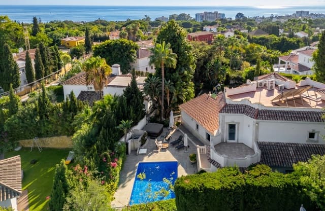 5 sovrum Villa till salu i Marbella med pool garage - 1 695 000 € (Ref: 9611296)