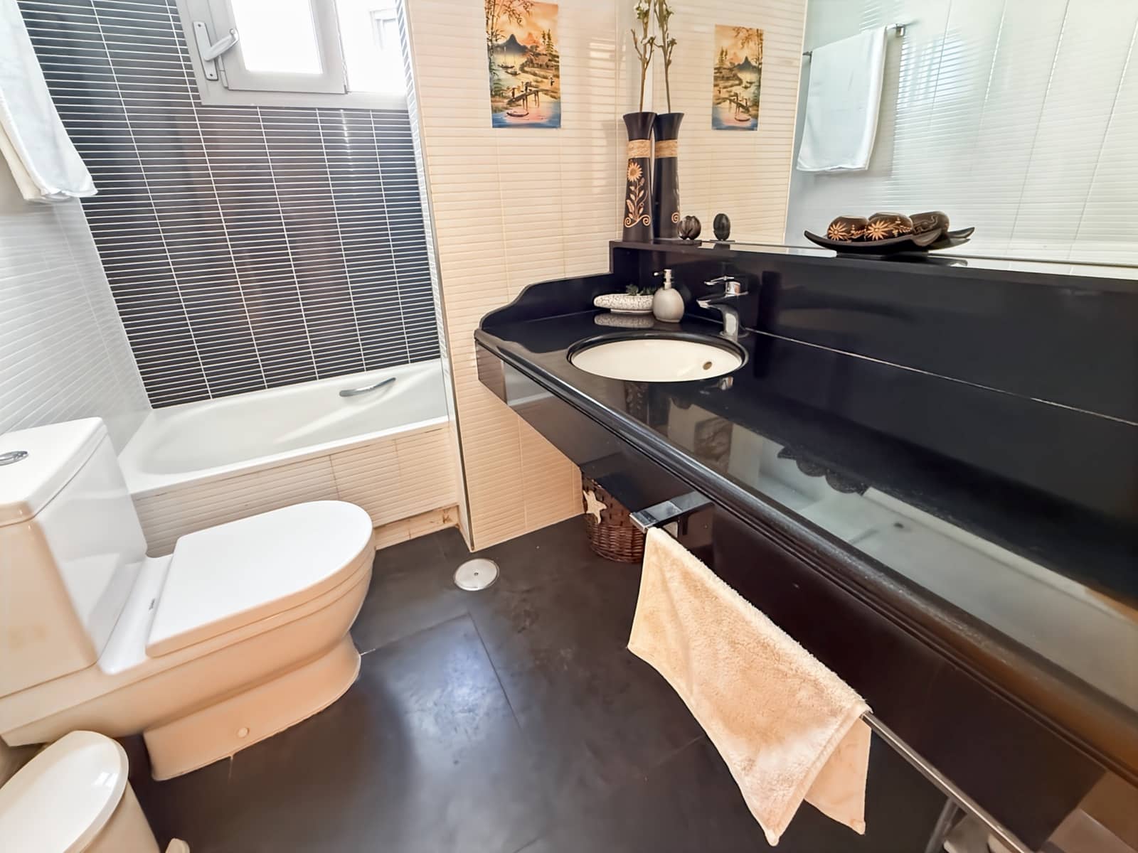 2 sovrum Lägenhet till salu i Torrequebrada med pool garage - 460 000 € (Ref: 9621741)