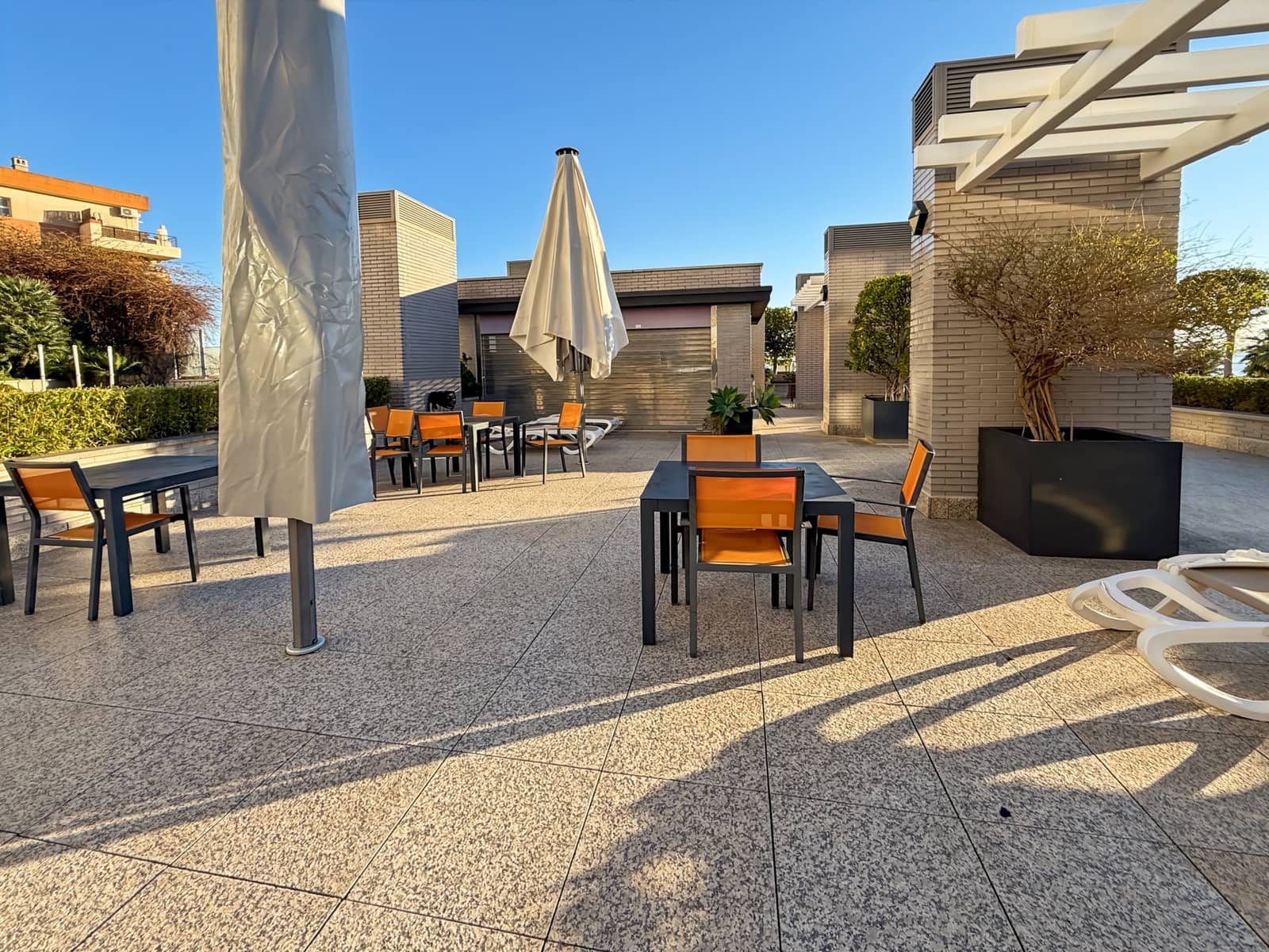 2 sovrum Lägenhet till salu i Torrequebrada med pool garage - 460 000 € (Ref: 9621741)