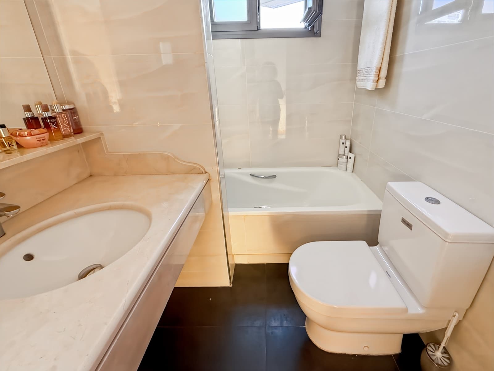 2 soveværelse Lejlighed til salg i Torrequebrada med swimmingpool garage - € 450.000 (Ref: 9621741)