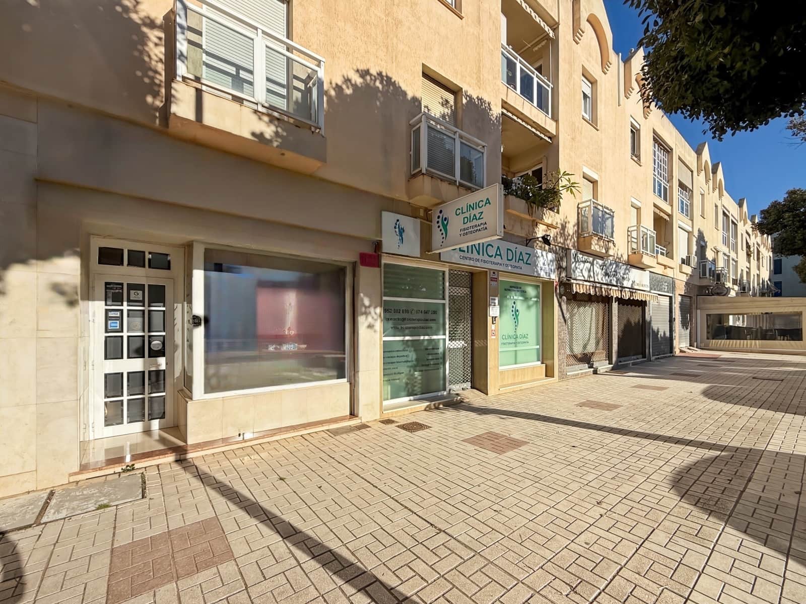 Commercial for sale in Torremolinos - € 89,000 (Ref: 9622370)