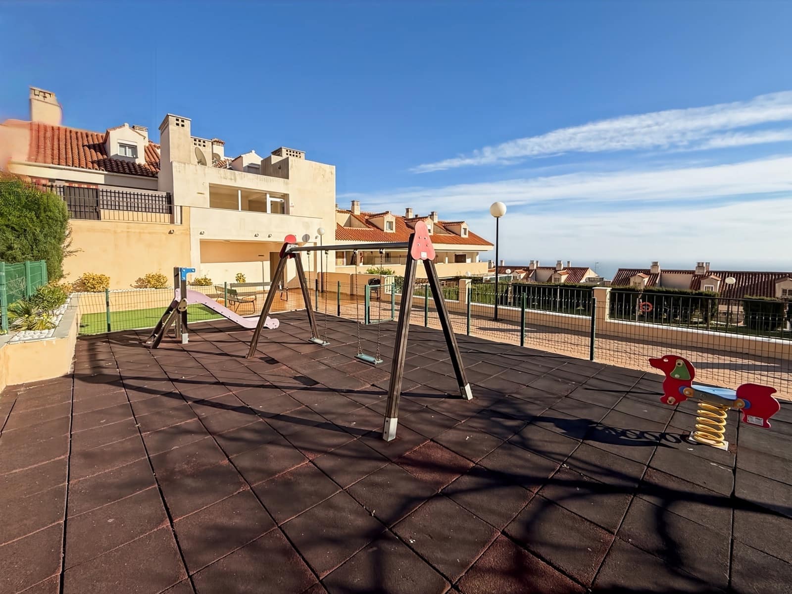 4 makuuhuone Kattohuoneisto myytävänä paikassa Arroyo de la Miel mukana uima-altaan 
autotalli - 470 000 € (Ref: 9625466)