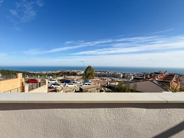 4 makuuhuone Kattohuoneisto myytävänä paikassa Arroyo de la Miel, Benalmádena mukana uima-altaan 
autotalli - 470 000 € (Ref: 9625466)