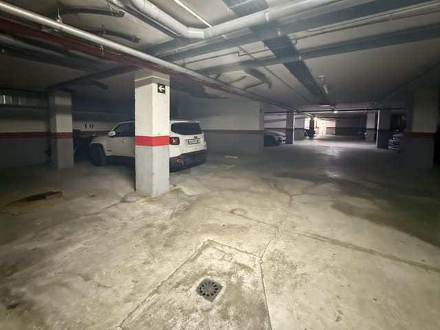 Garaż na sprzedaż w Arroyo de la Miel, Benalmádena - 21 000 € (Ref: 9629887)