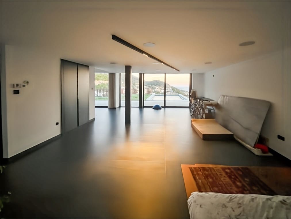 5 bedroom Villa for sale in Mijas with garage - € 1,600,000 (Ref: 9647937)