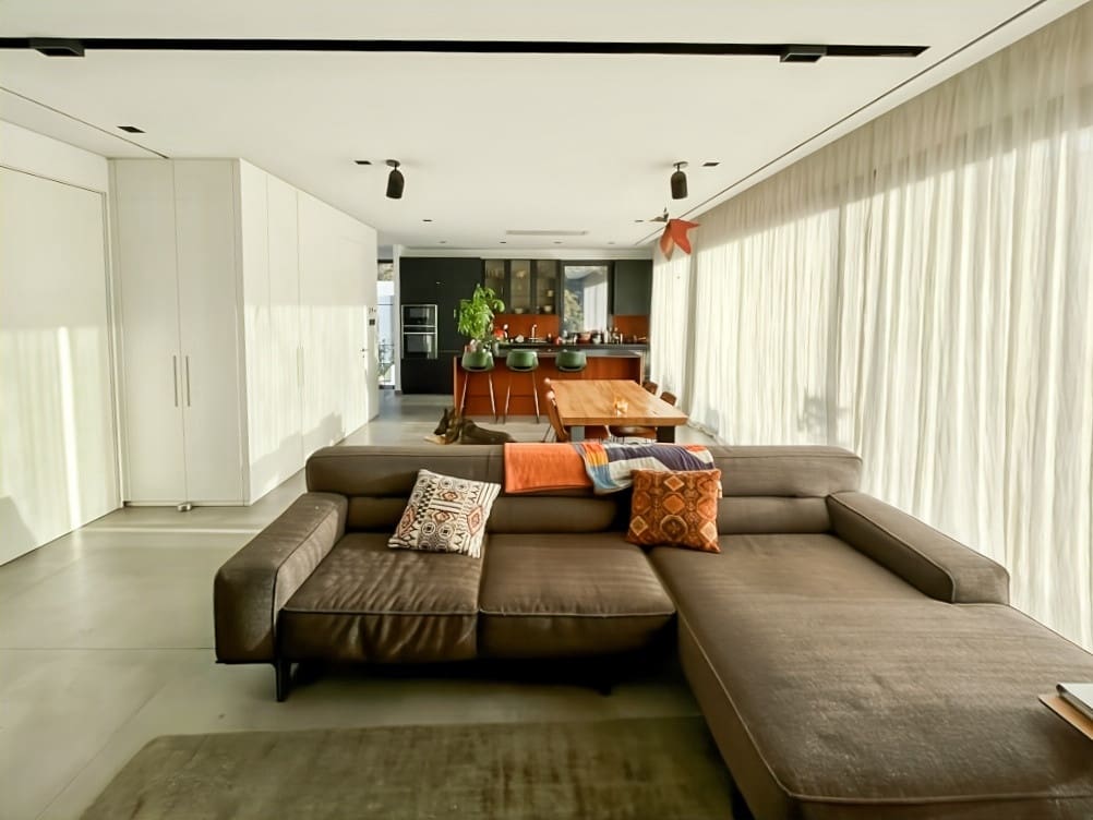 5 bedroom Villa for sale in Mijas with garage - € 1,600,000 (Ref: 9647937)