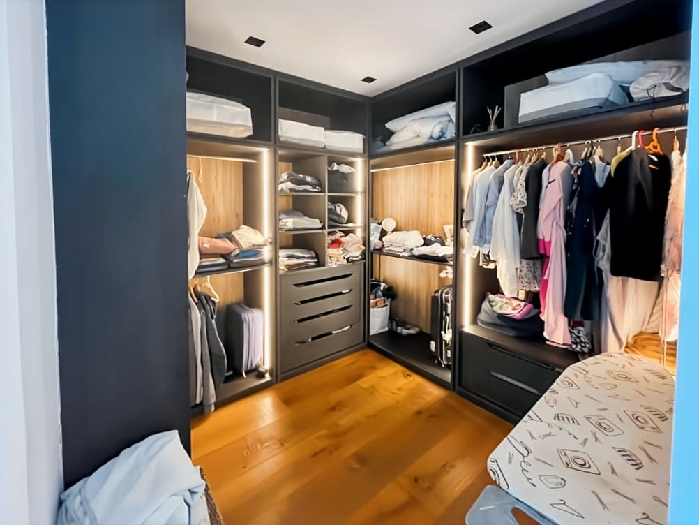 5 bedroom Villa for sale in Mijas with garage - € 1,600,000 (Ref: 9647937)