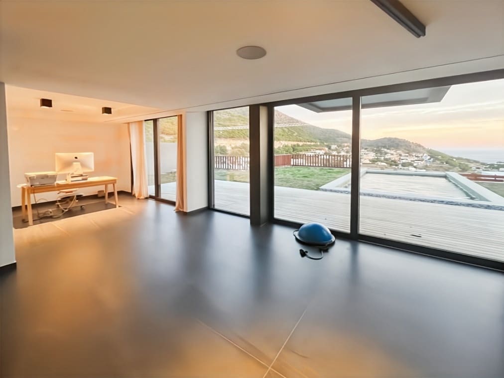 5 soverom Villa til salgs i Mijas med garasje - € 1 600 000 (Ref: 9647937)