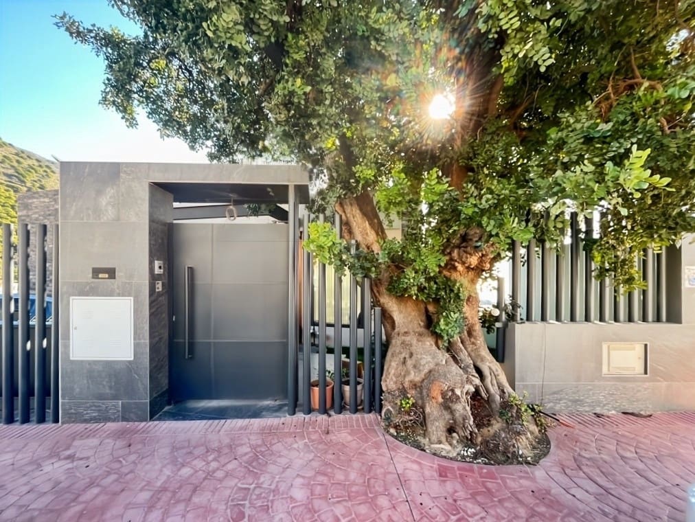 5 soverom Villa til salgs i Mijas med garasje - € 1 600 000 (Ref: 9647937)