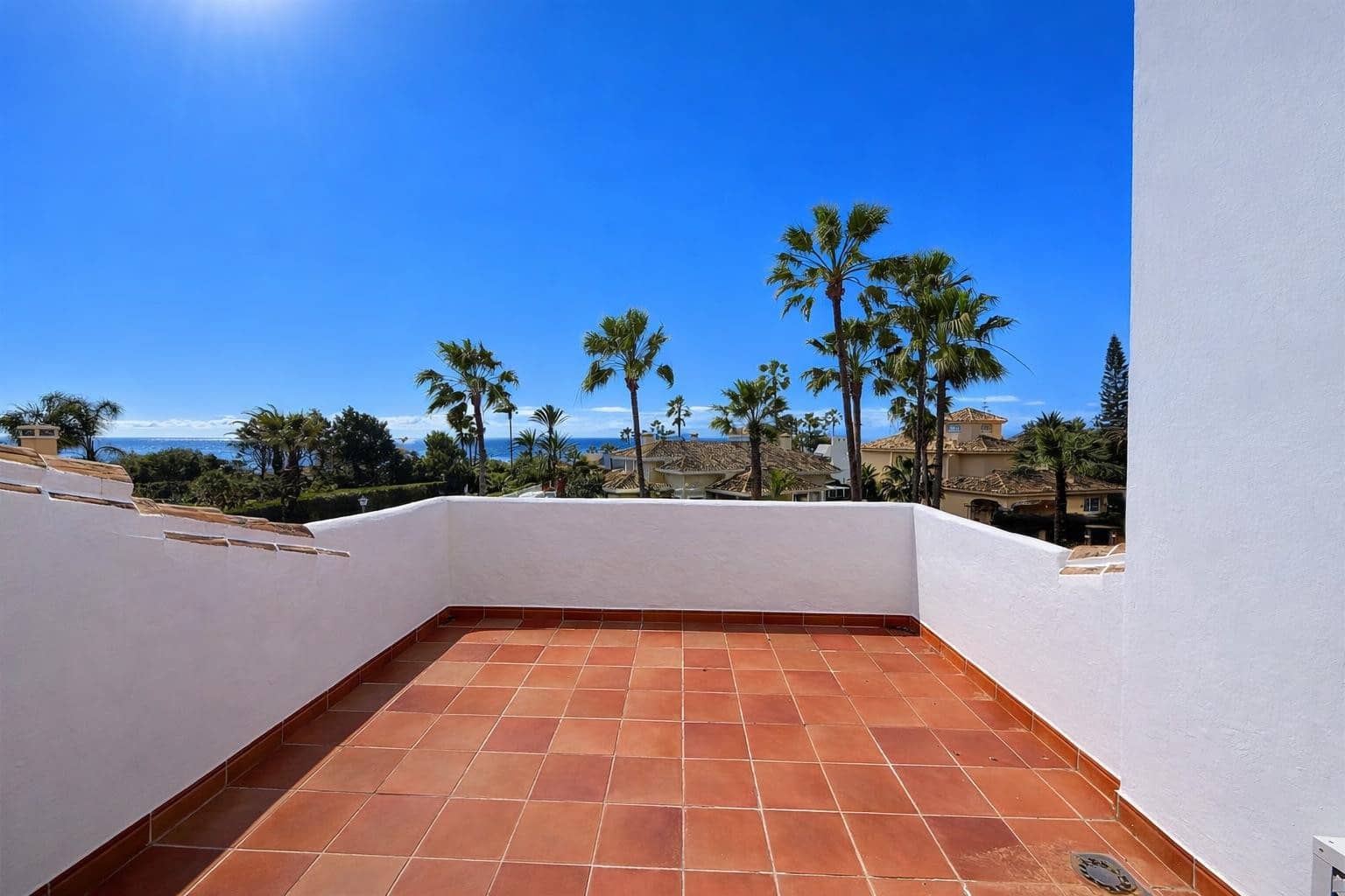 6 quarto Moradia para venda em Marbella com piscina garagem - 2 680 000 € (Ref: 9666186)