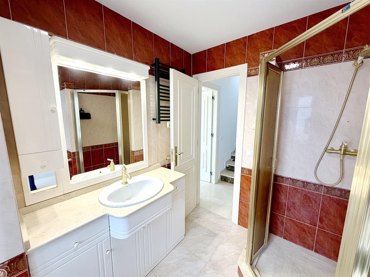 6 quarto Moradia para venda em Marbella com piscina garagem - 2 680 000 € (Ref: 9666186)