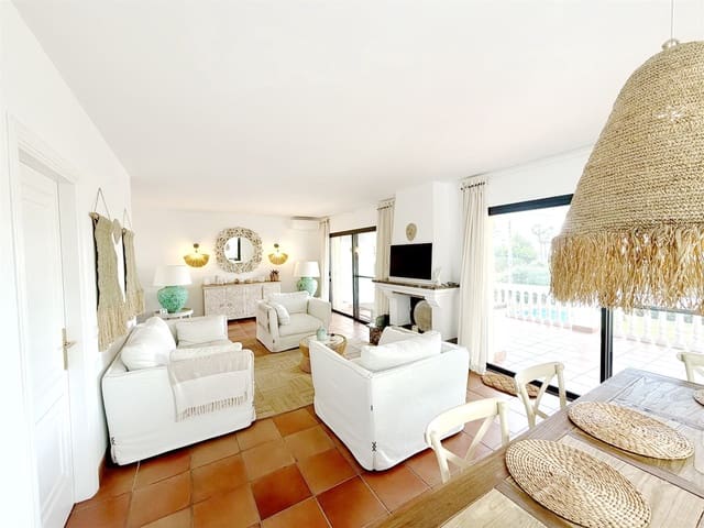 6 quarto Moradia para venda em Marbella com piscina garagem - 2 680 000 € (Ref: 9666186)